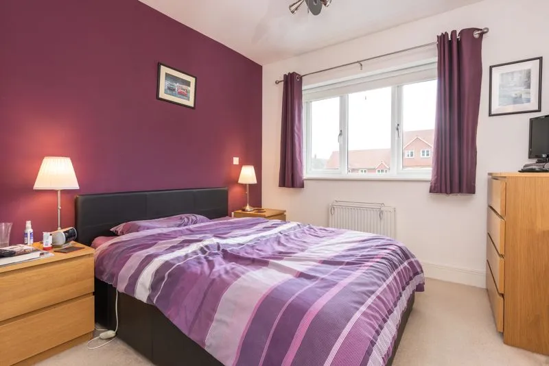 Scholars Place, Walton-On-Thames KT12 3FE, photo 4