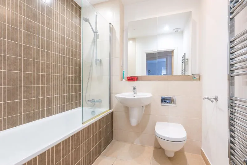 Scholars Place, Walton-On-Thames KT12 3FE, photo 5