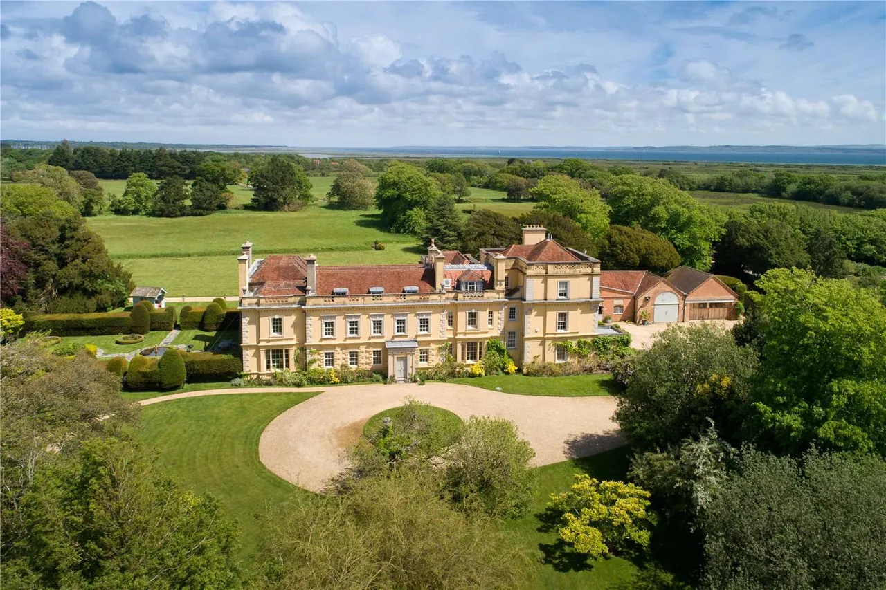 10 bed house for sale — Ridgeway Lane, Lymington, Hampshire, SO41 8AA