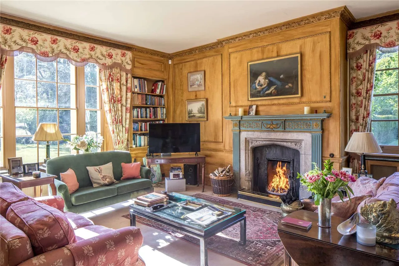 Ridgeway Lane, Lymington, Hampshire, SO41 8AA, photo 10