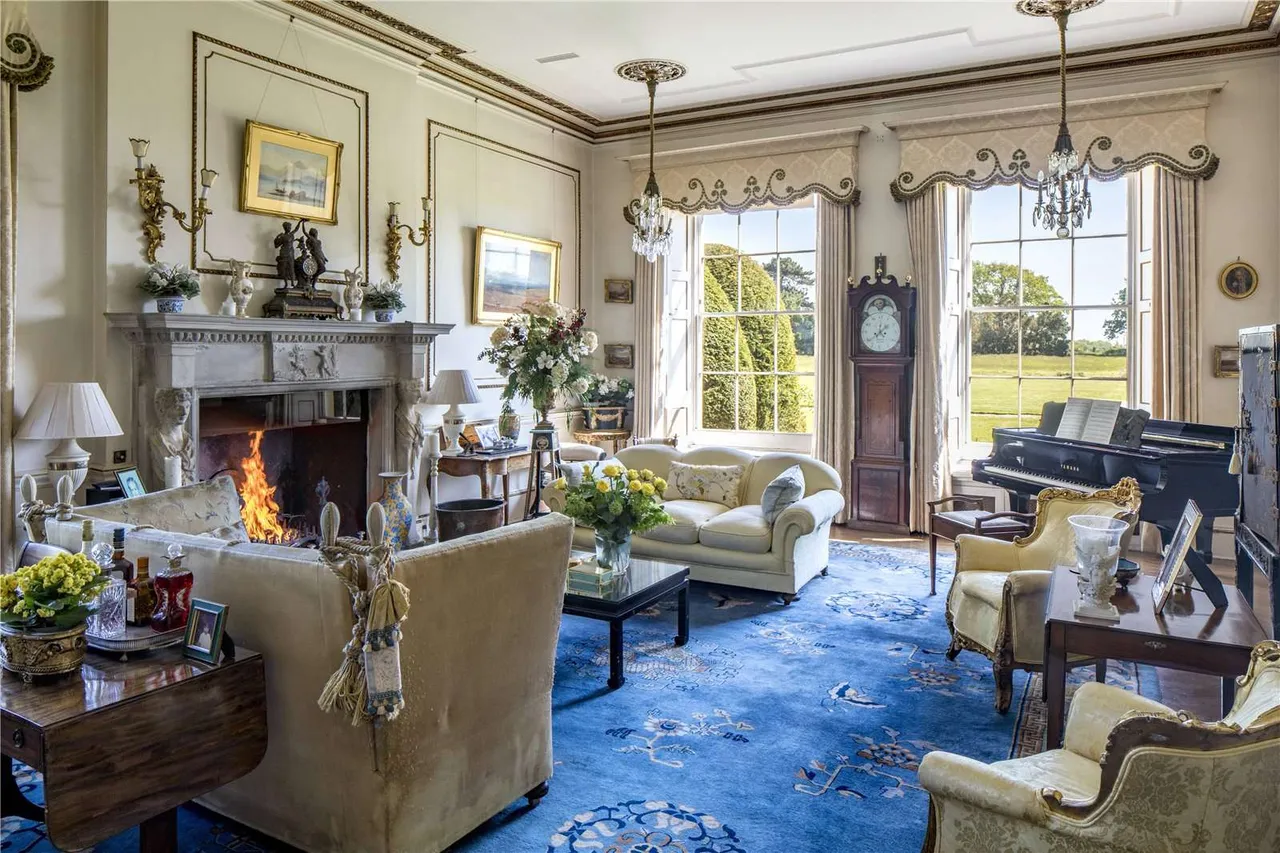 Ridgeway Lane, Lymington, Hampshire, SO41 8AA, photo 11