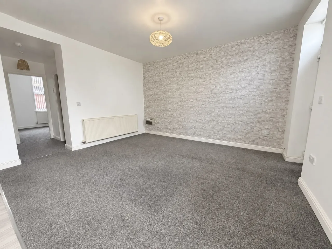 Halifax Road, Staincliffe, WF13, photo 2