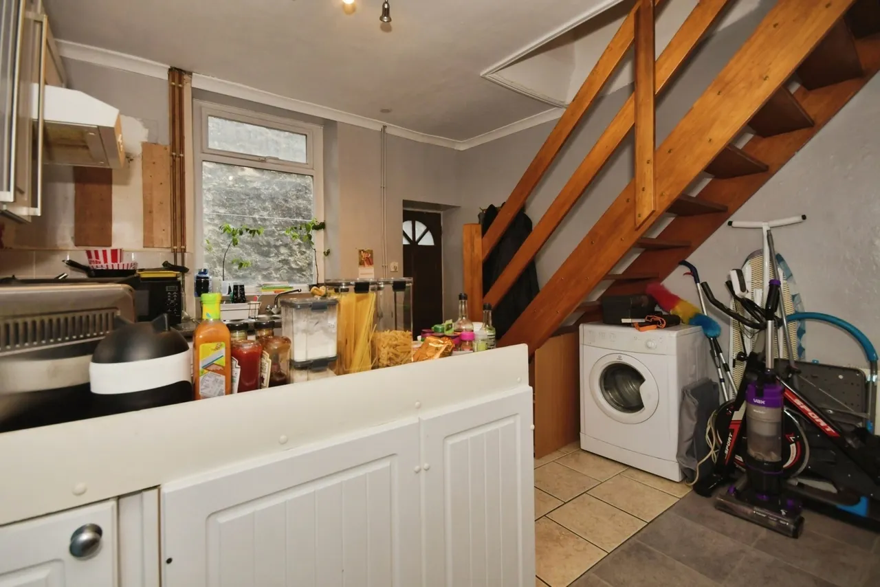 Fairfield Road, Buxton, Derbyshire, SK17, photo 4