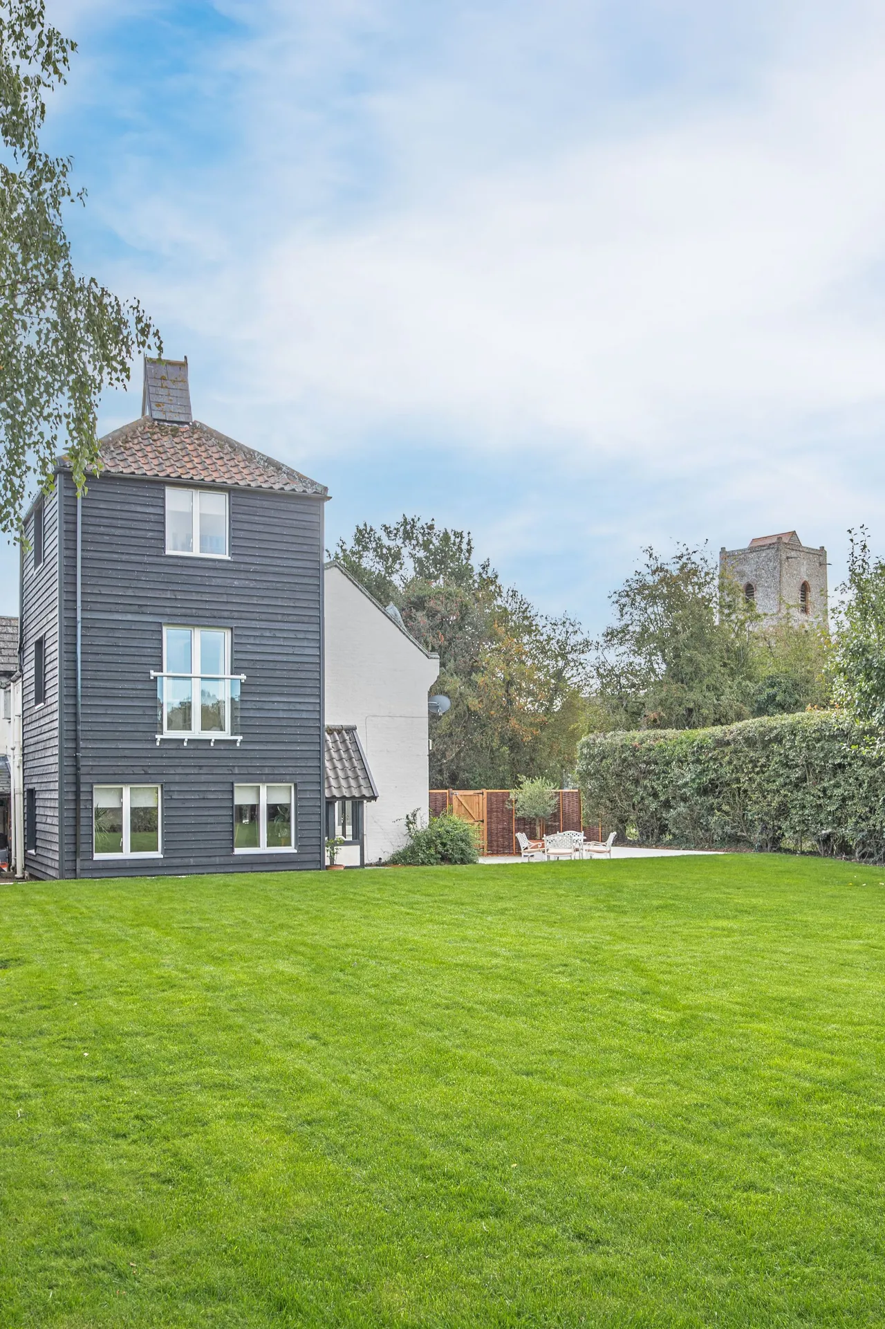 An Impressive Home with Incredible Vi, photo 22