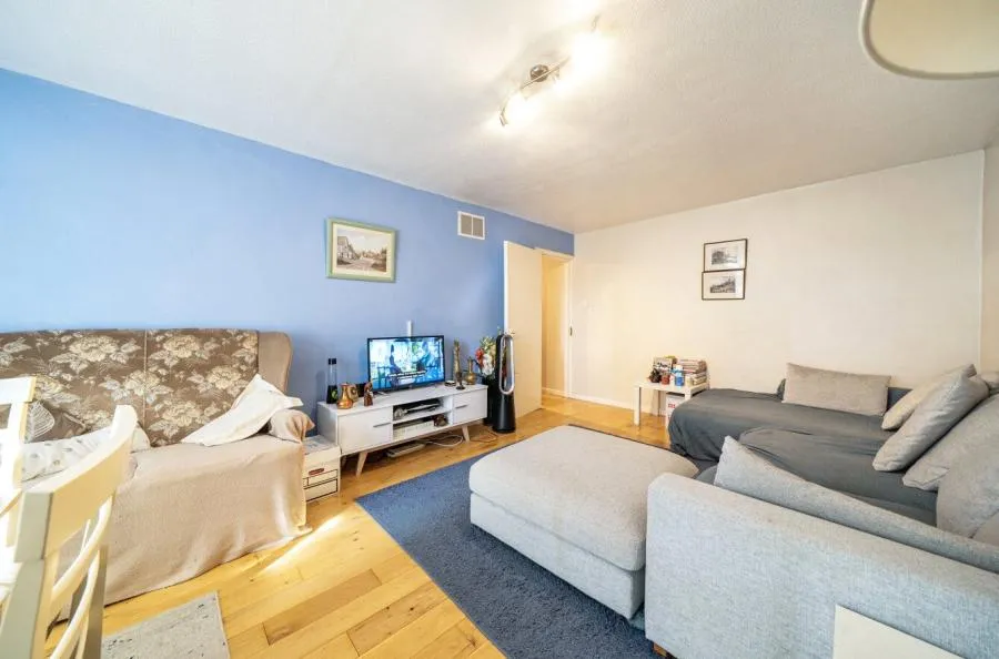 Woodcote Road, Wallington, SM6, photo 12