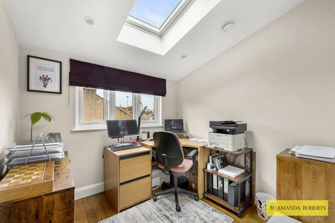 Salop Road, London, photo 14