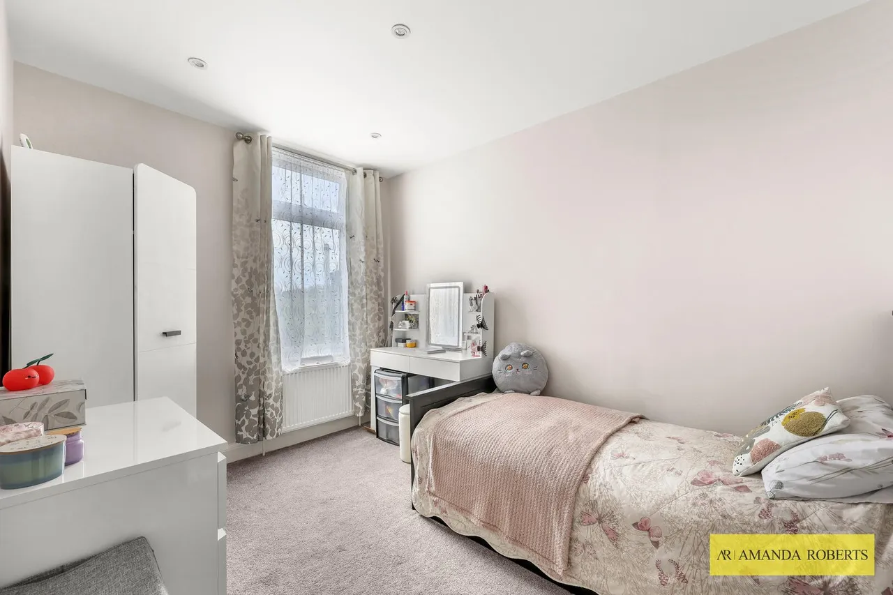 Salop Road, London, photo 16