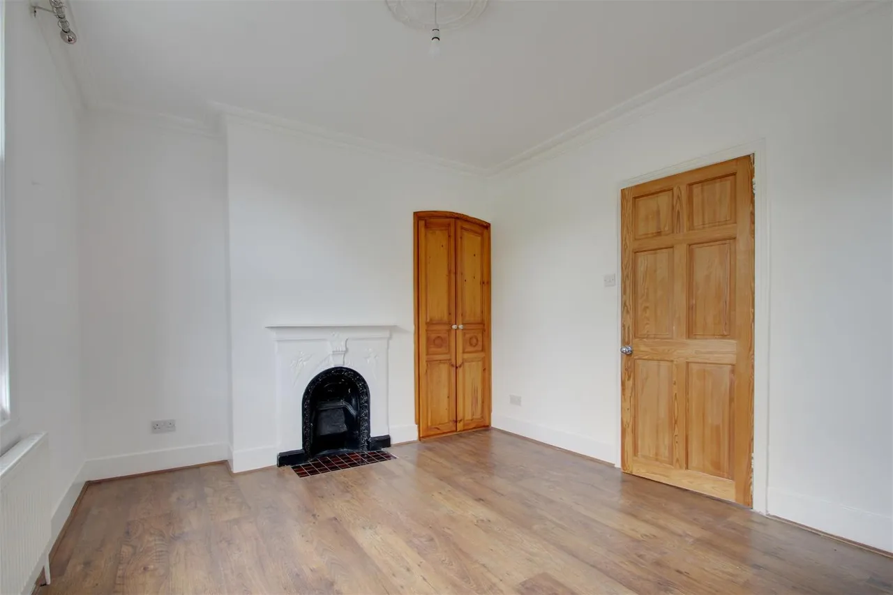 Oakdene Road, Redhill, photo 9