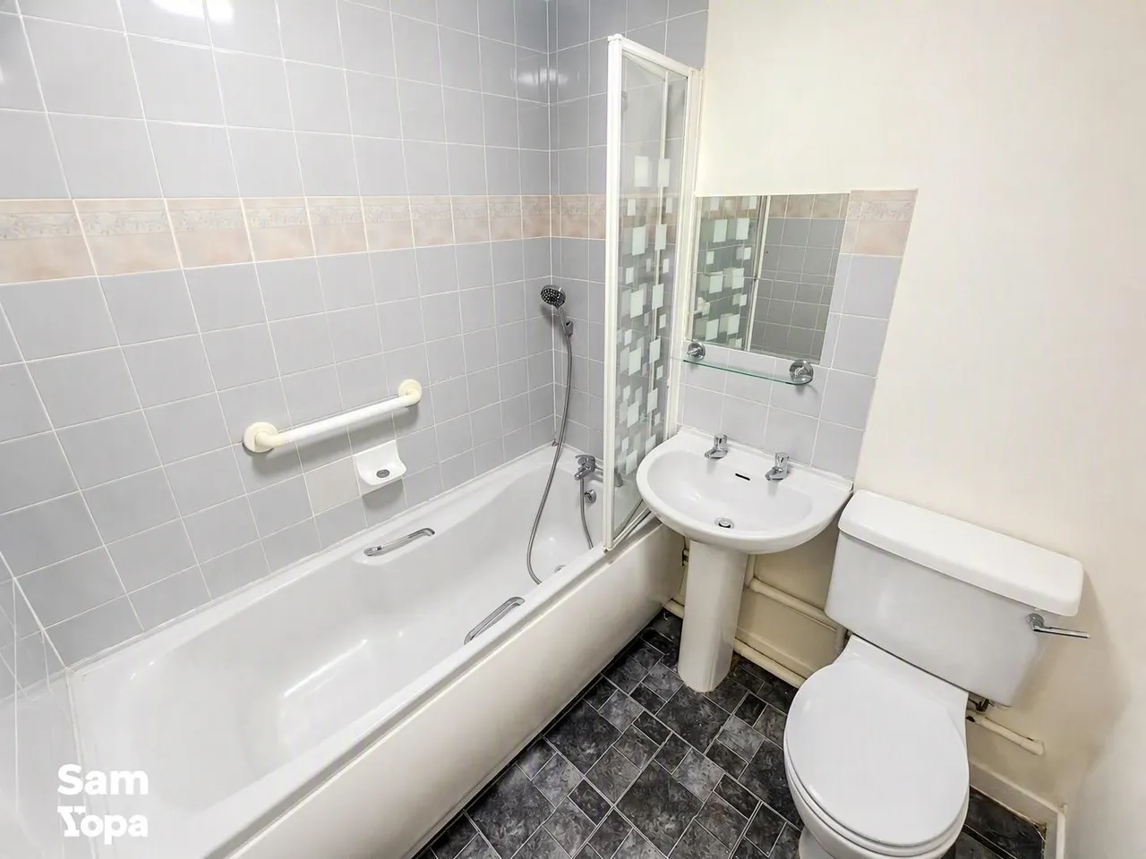 Main Road, Harwich, CO12, photo 11