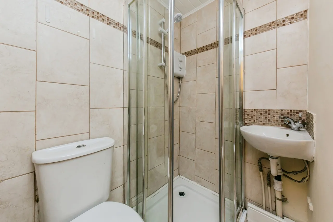 Wellington Road, Bollington, Macclesfield, Cheshire, SK10, photo 11