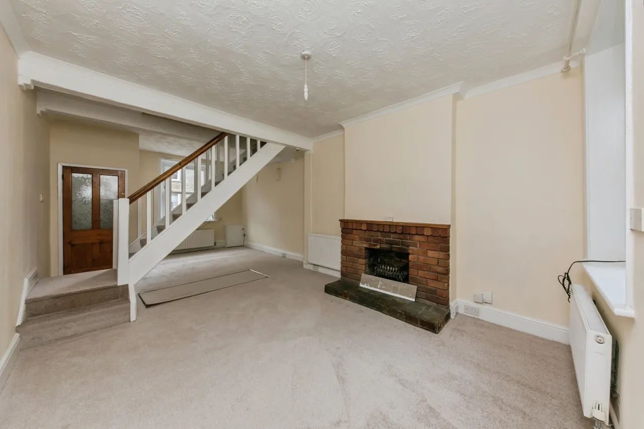 Wellington Road, Bollington, Macclesfield, Cheshire, SK10, photo 2