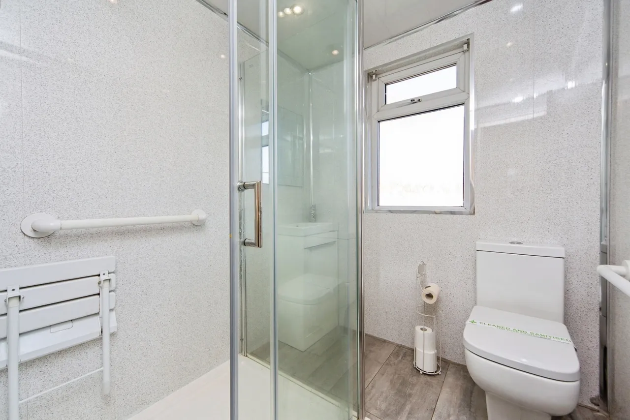 Carisbrooke Road, Bootle, L20, photo 13