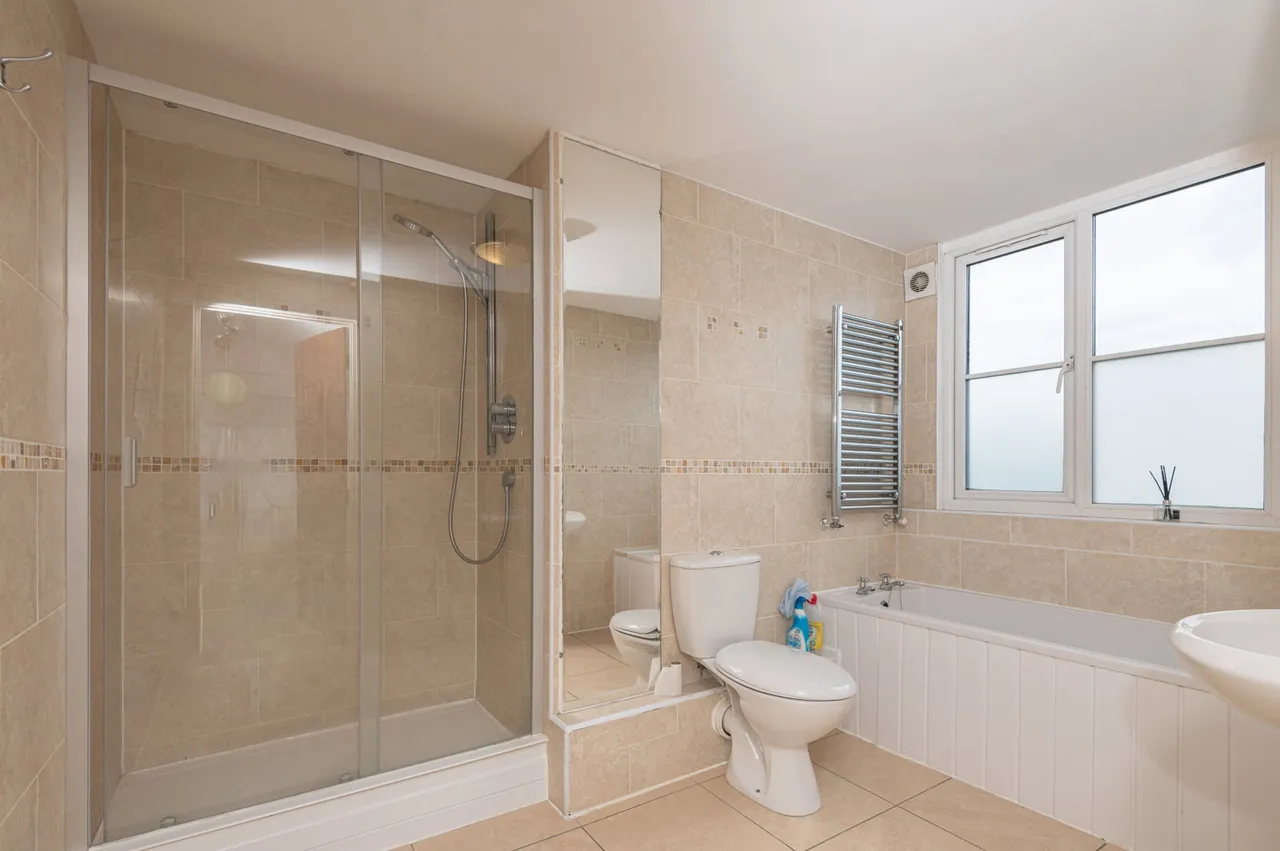 Cross Valley Drive, Leeds, LS15, photo 15