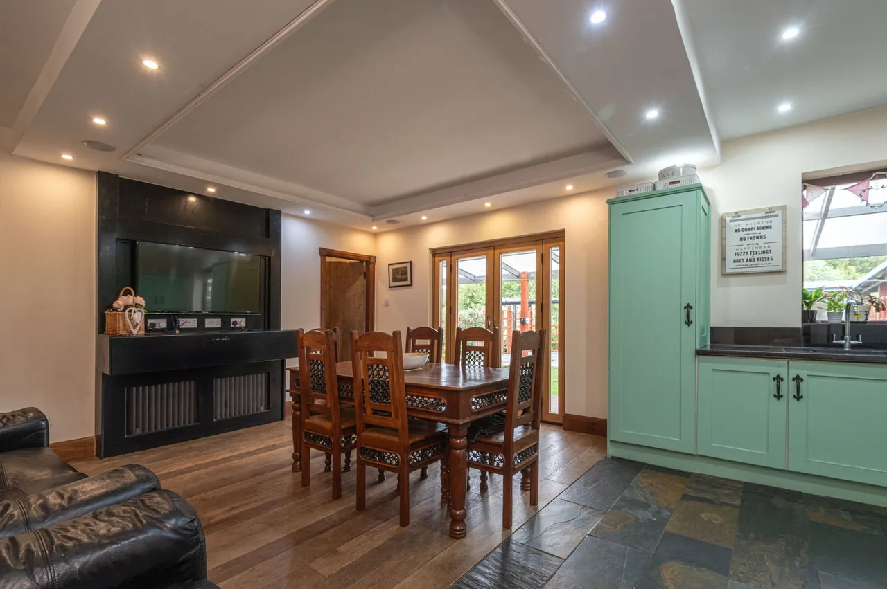Cross Valley Drive, Leeds, LS15, photo 6
