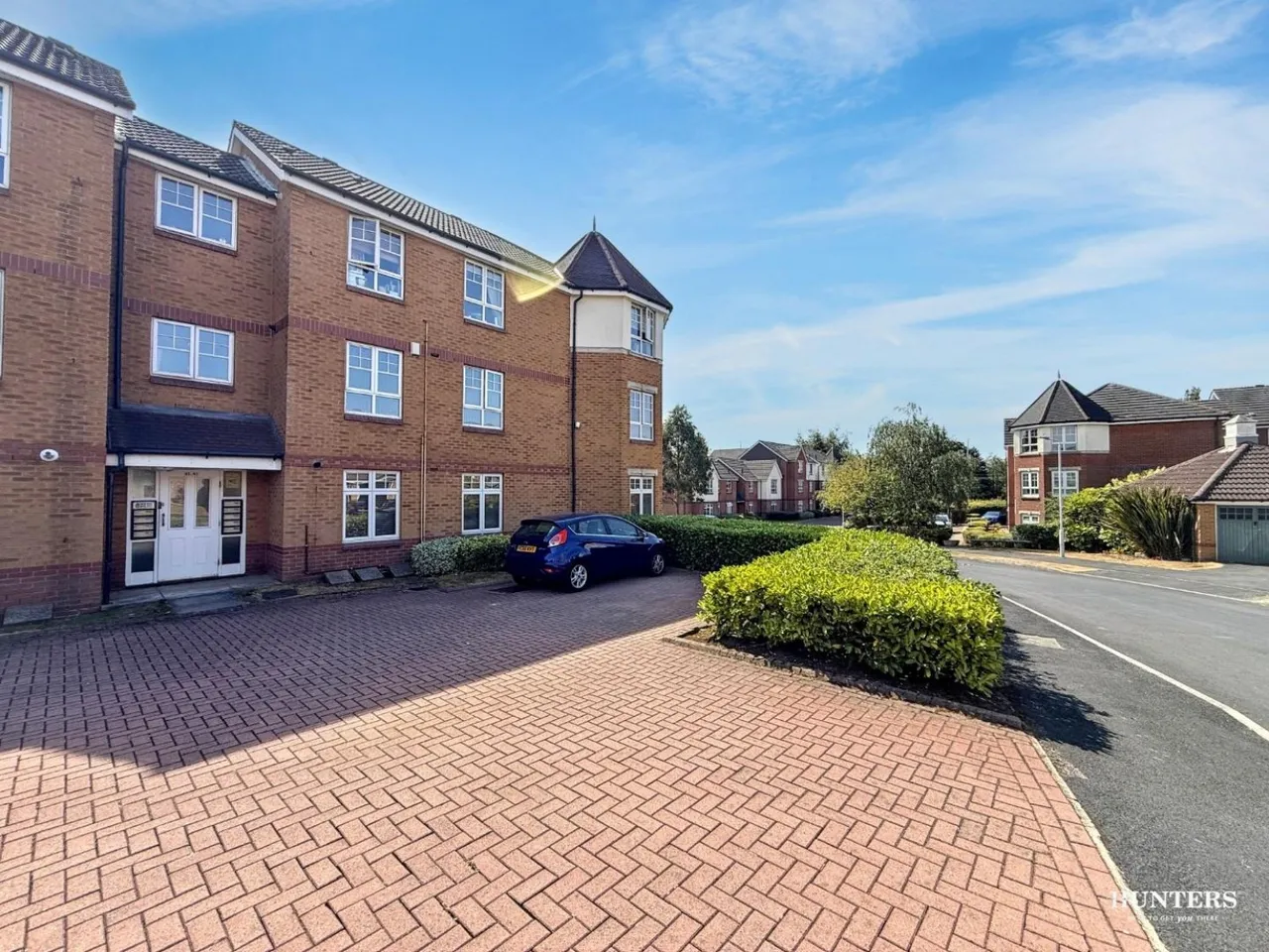 3 bed flat for sale, Turnberry Gardens, Tingley, WF3