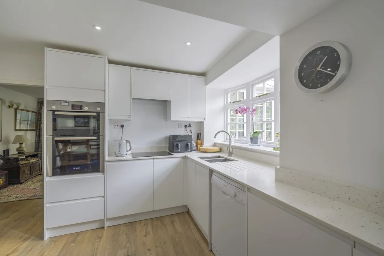 Meadow View, Langet, GL7, photo 10