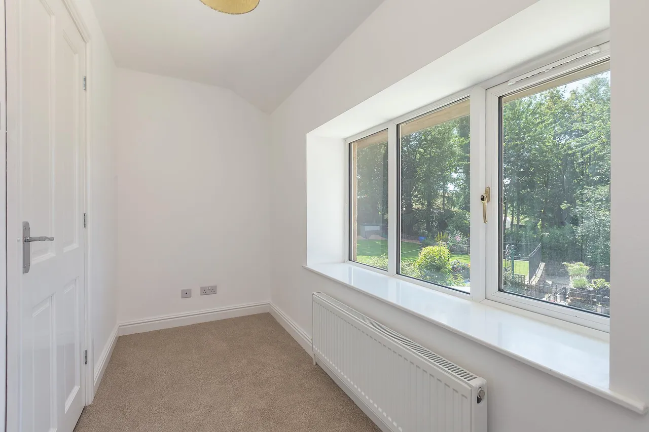 Lane Head Road, Lees, OL4, photo 11