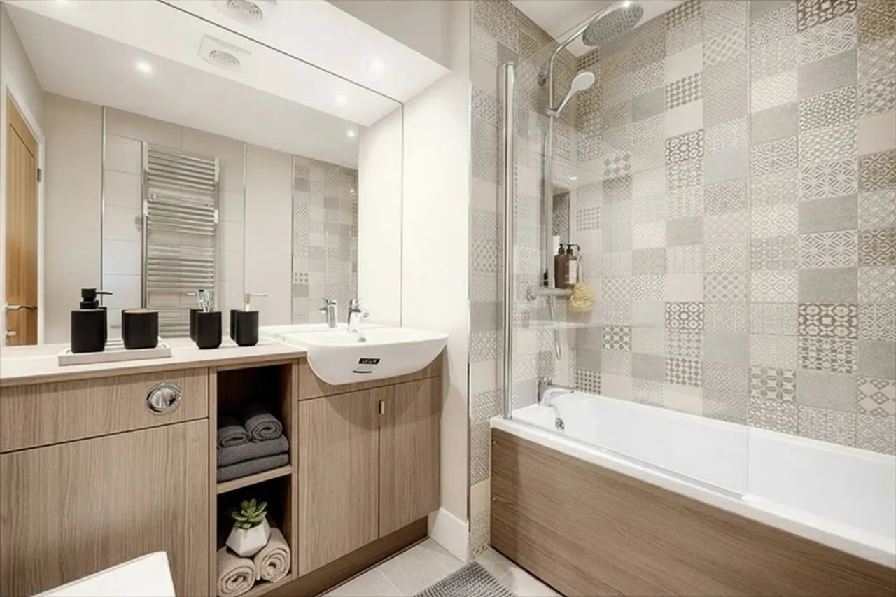 Plot 1 Hawksley Rise, Leicester Road, Leicester - LE10 1LS, photo 6