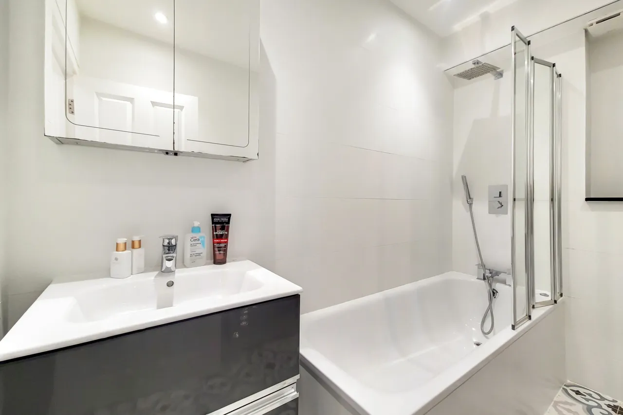 157 Kirkwood Road, London, photo 6
