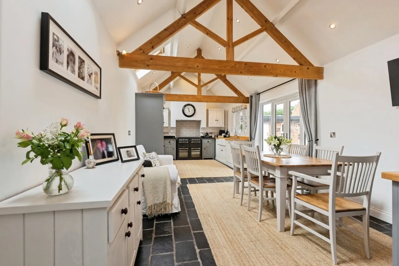 Oakthorpe, photo 2