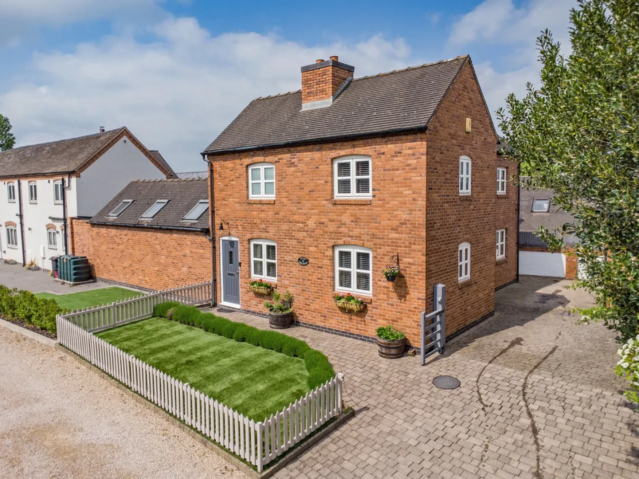 4 bed house for sale — Oakthorpe