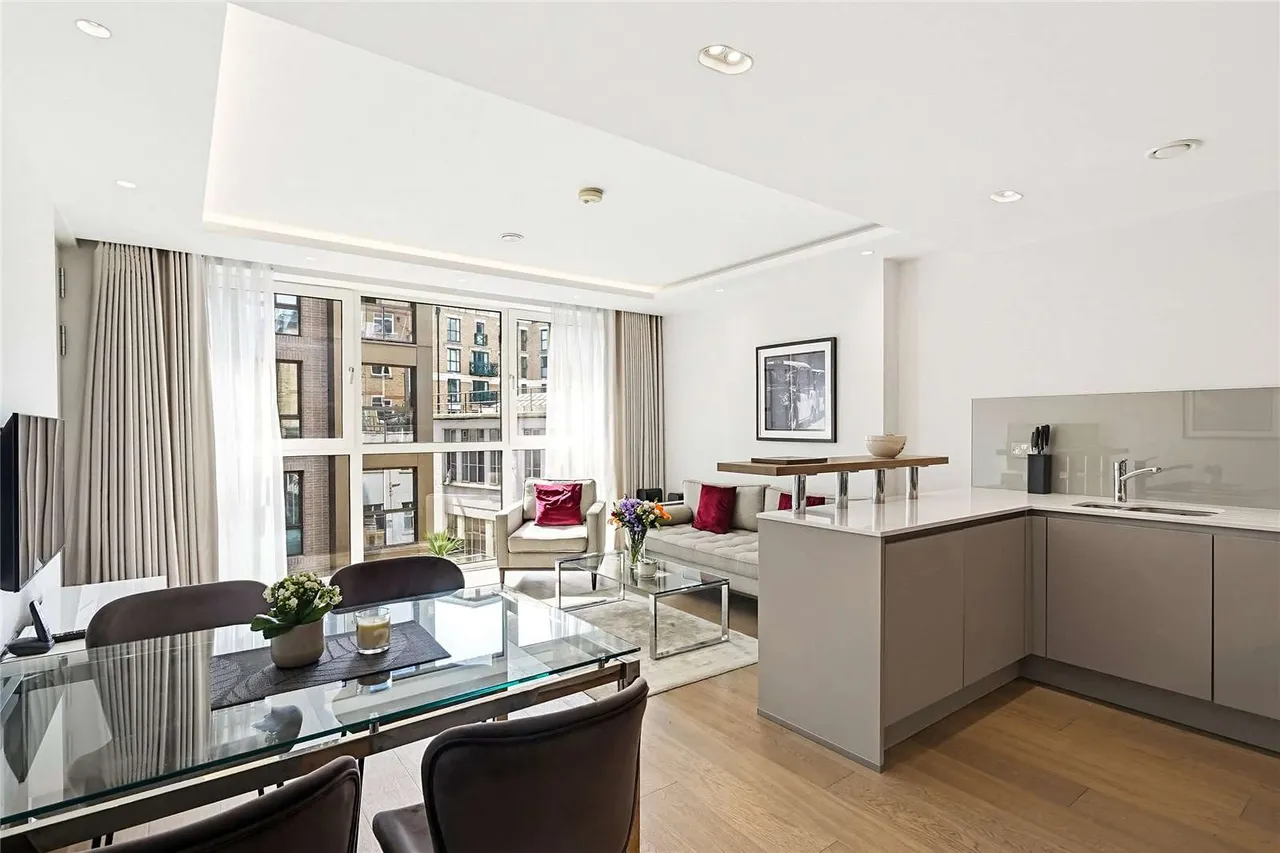 2 bed flat for sale, Great Peter Street, London, SW1P