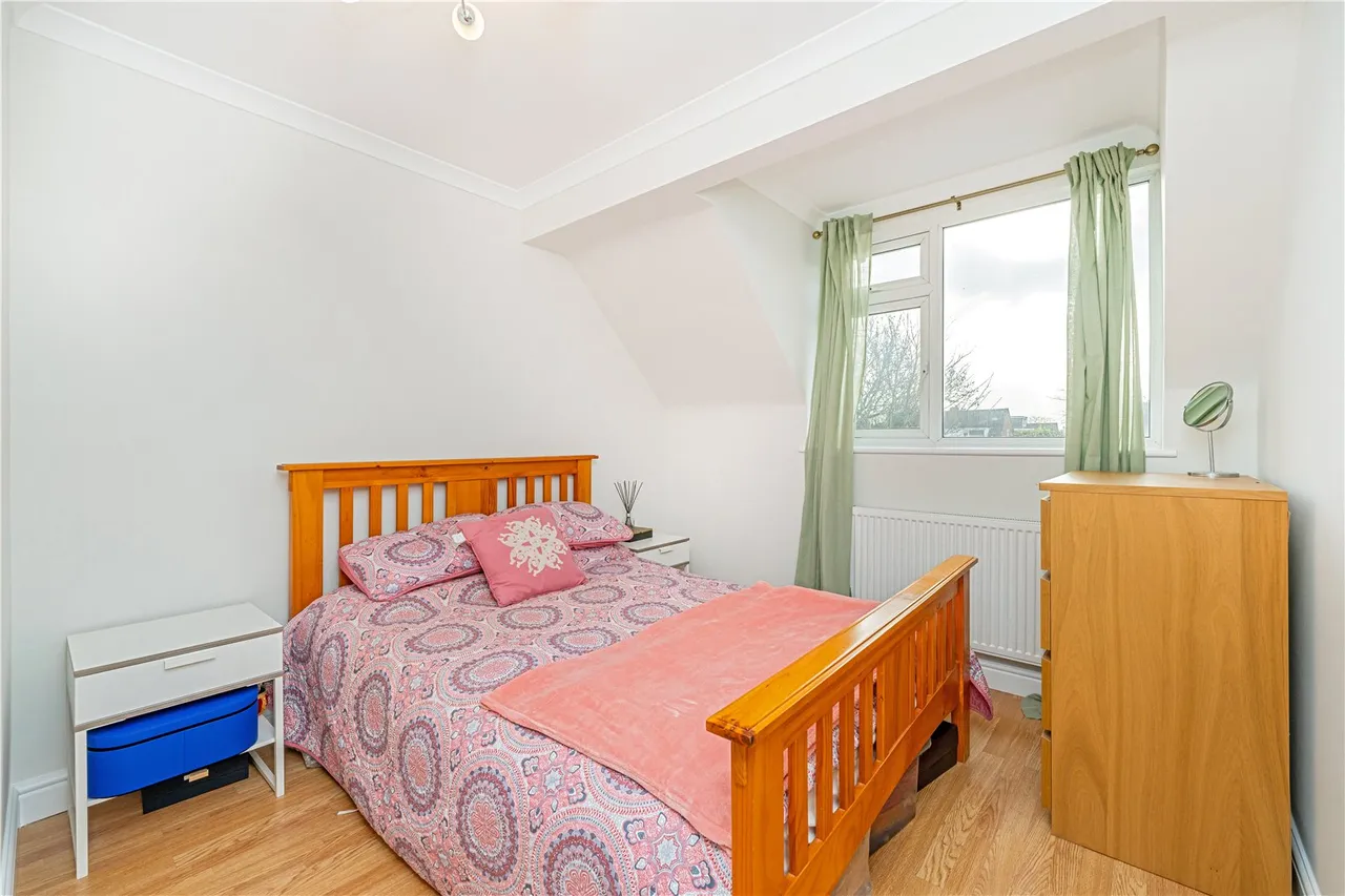 Nursery Road, Sunbury, TW16 6LW, photo 8