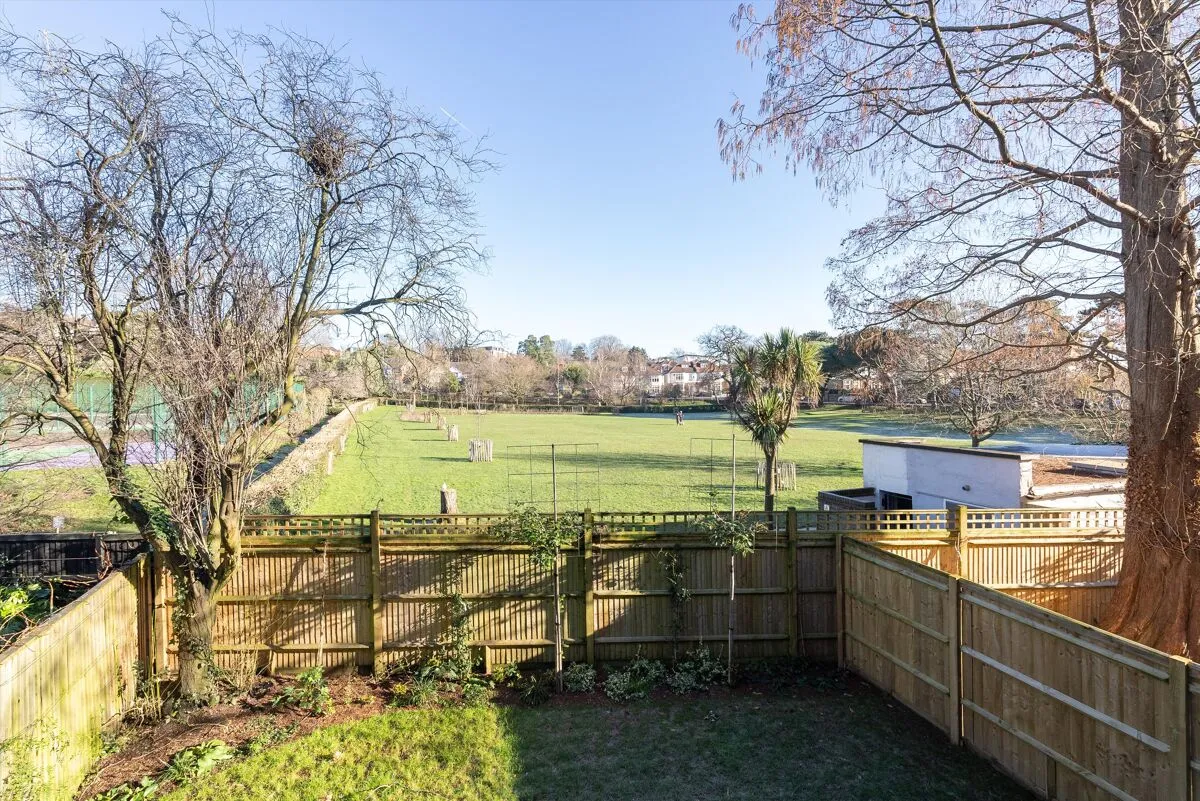 Orchard Grove, London, SW20, photo 35