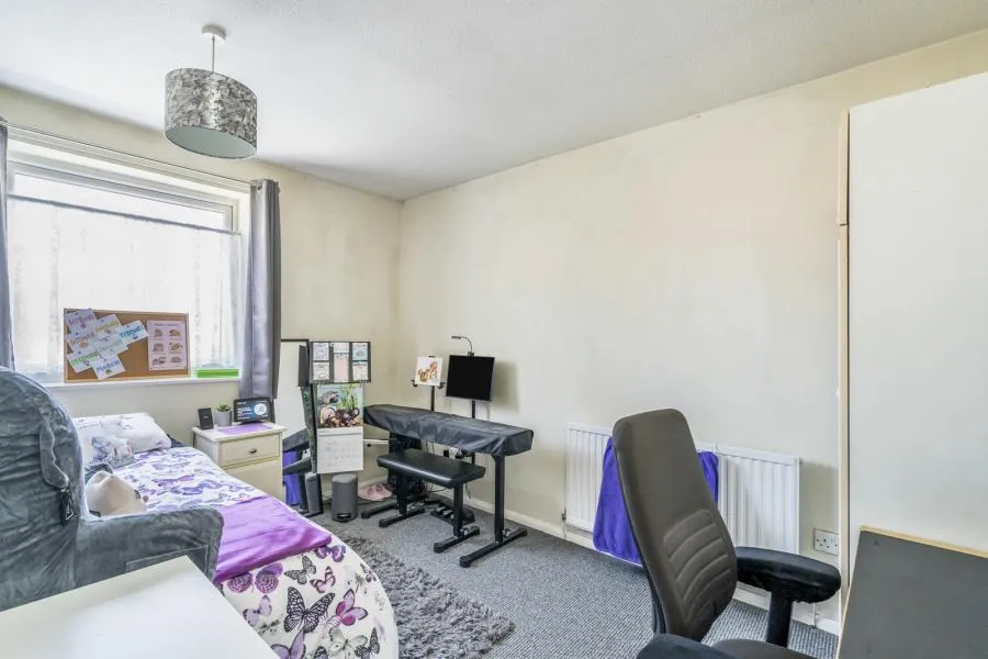 Maplehurst Road, Chichester, PO19, photo 6