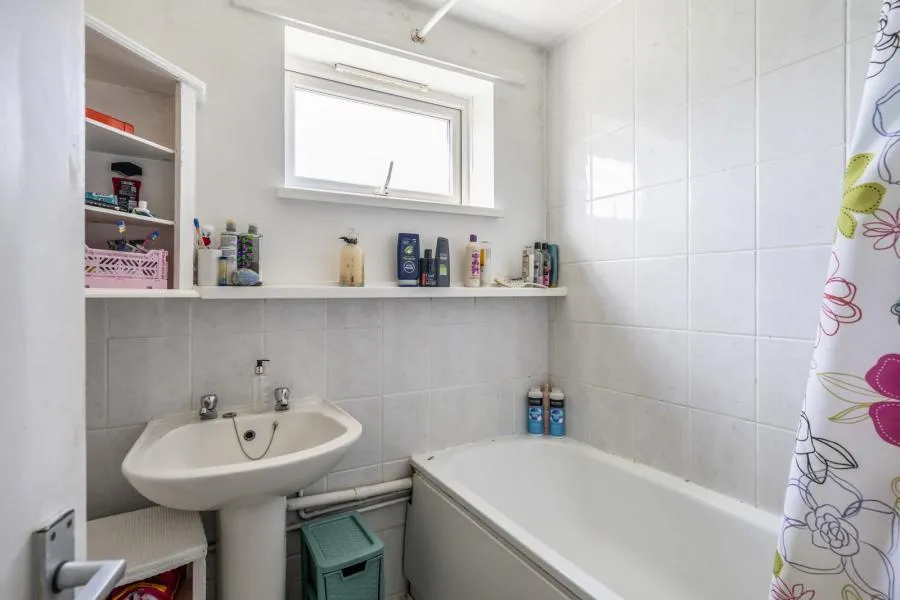 Maplehurst Road, Chichester, PO19, photo 7