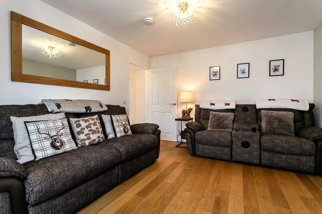 Torrance Place, Gilmerton, EH17, photo 4