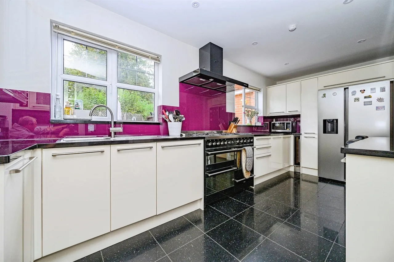 Little Catherells, Hemel Hempstead, HP1, photo 4