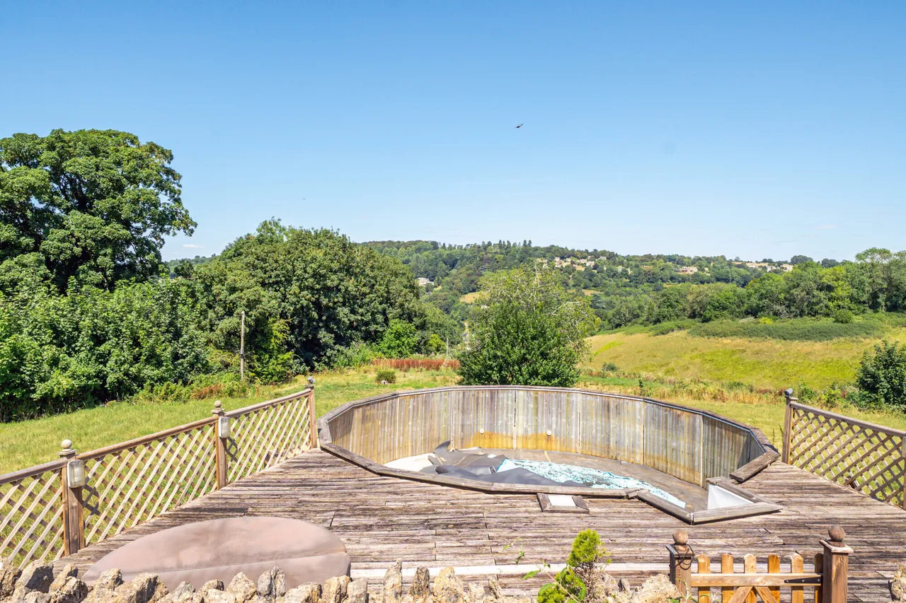 Tetbury Lane, Nailsworth, GL6, photo 16
