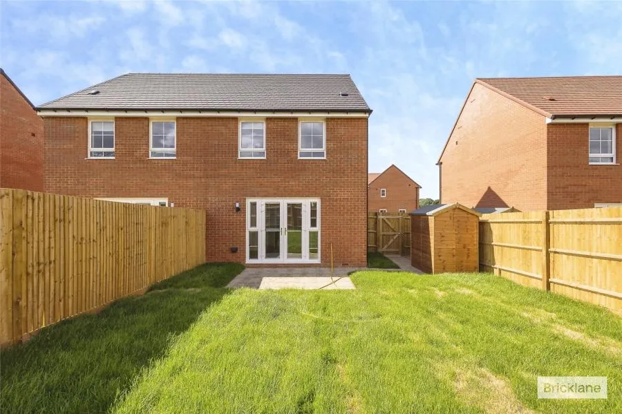 Lapwing Heights, Bosham, PO18, photo 10