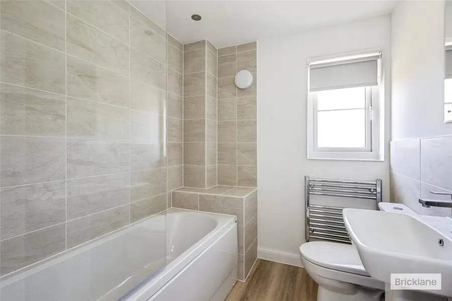 Lapwing Heights, Bosham, PO18, photo 4