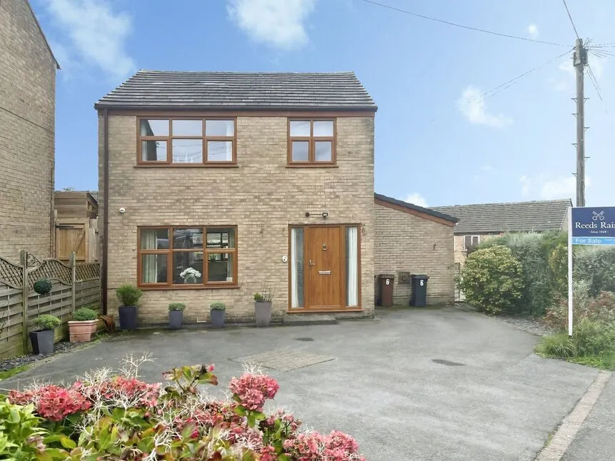 3 bed house for sale — Peter Street, Hadfield, Derbyshire, SK13