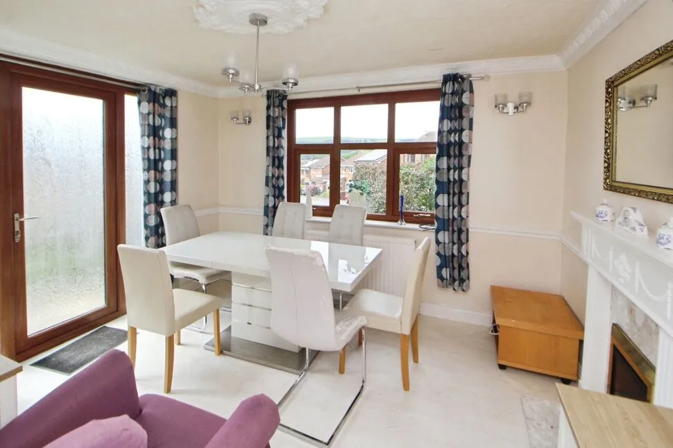 Peter Street, Hadfield, Derbyshire, SK13, photo 7