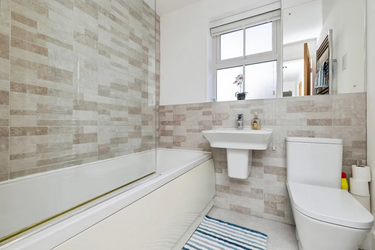 Mulberry Vale, NORTHALLERTON, North Yorkshire, DL7, photo 15