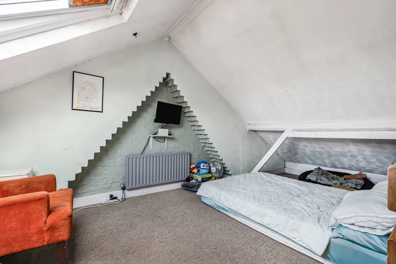 Alexandra Road, Englefield Green, TW20, photo 13