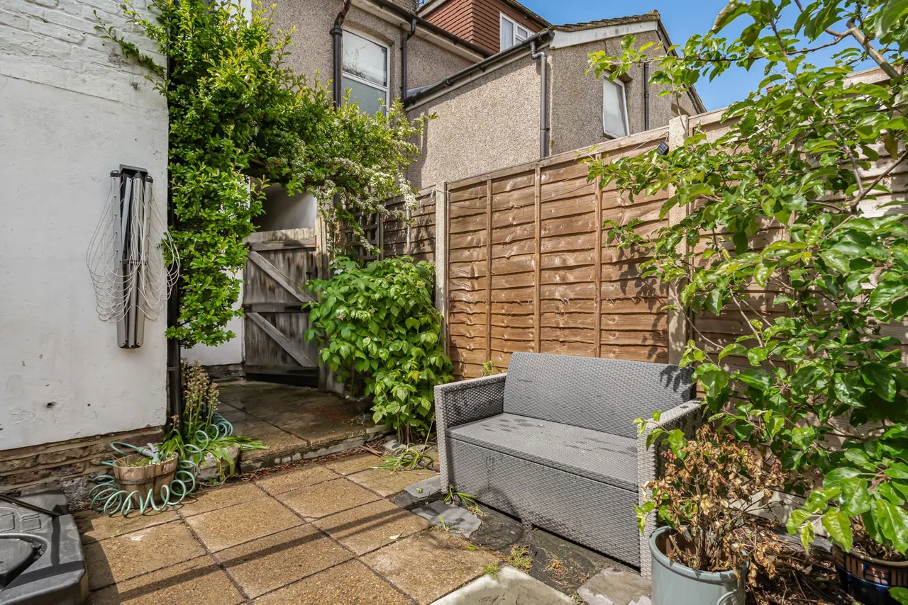 Alexandra Road, Englefield Green, TW20, photo 19