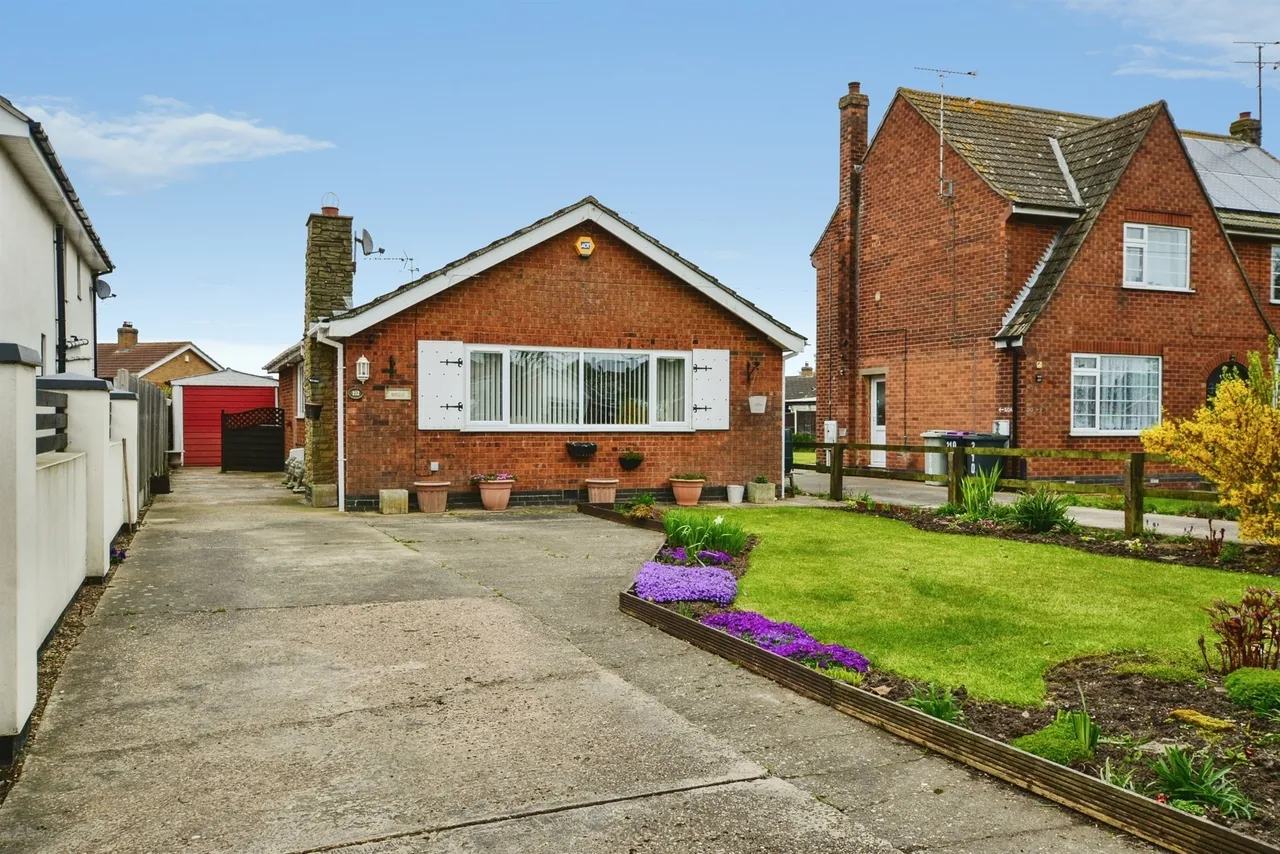 2 bed house for sale, Burgh Road, Skegness, PE25