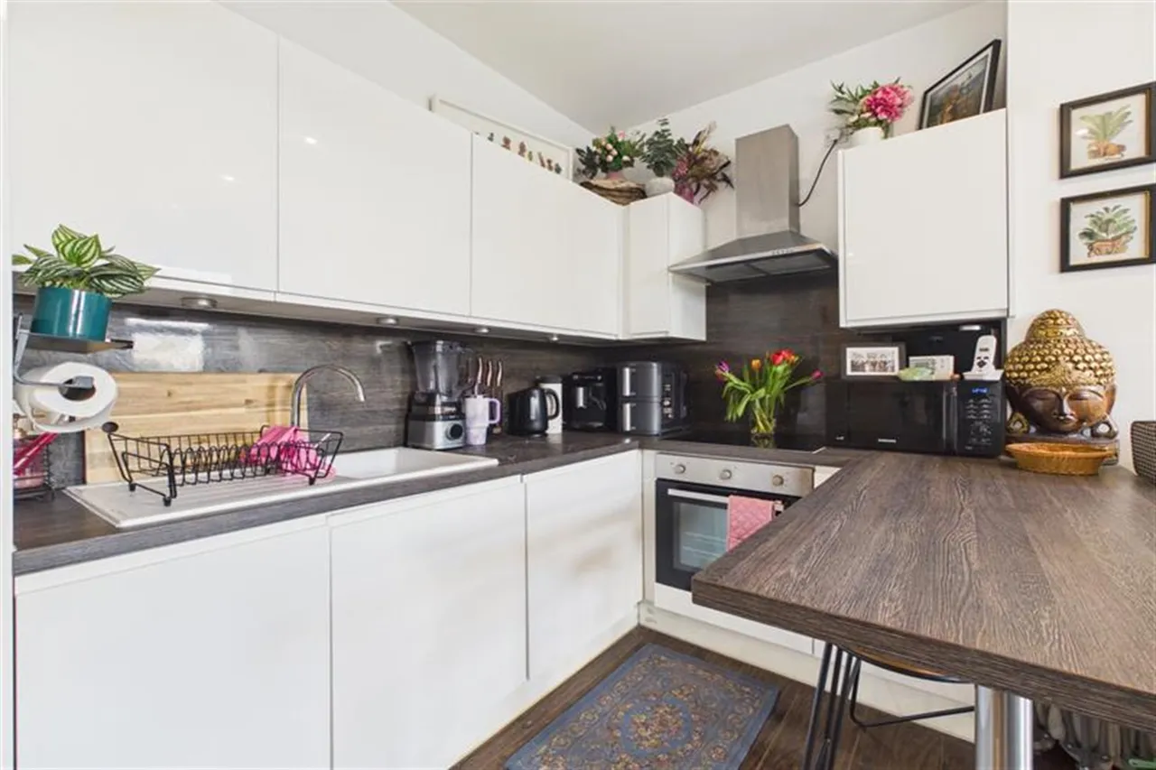London, SW16 3PX, photo 8