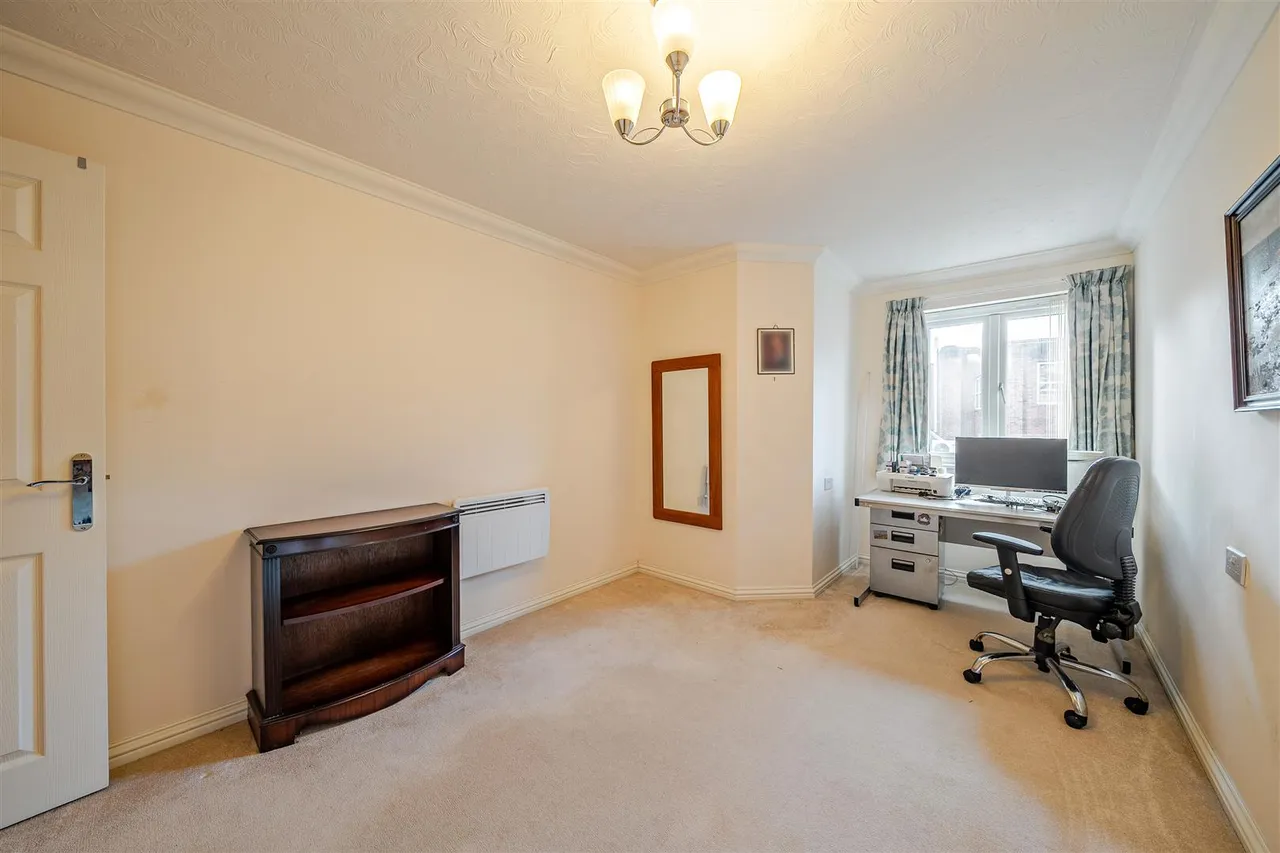 High Street, Rickmansworth, WD3, photo 9