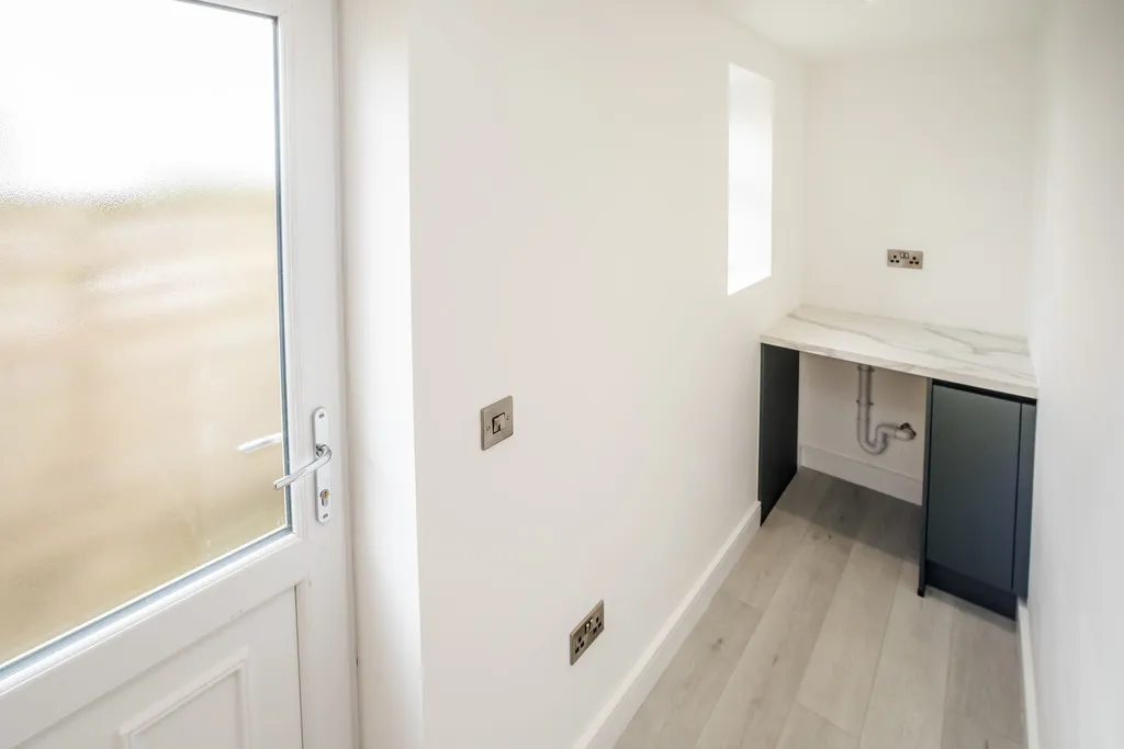 Haigh Lane, Hoylandswaine, photo 11