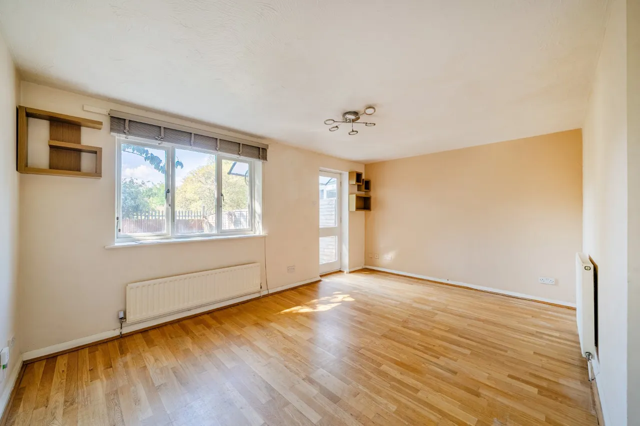 Barker Close, New Malden, KT3, photo 4