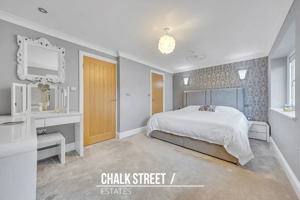 Robinson Close, Hornchurch, RM12, photo 17