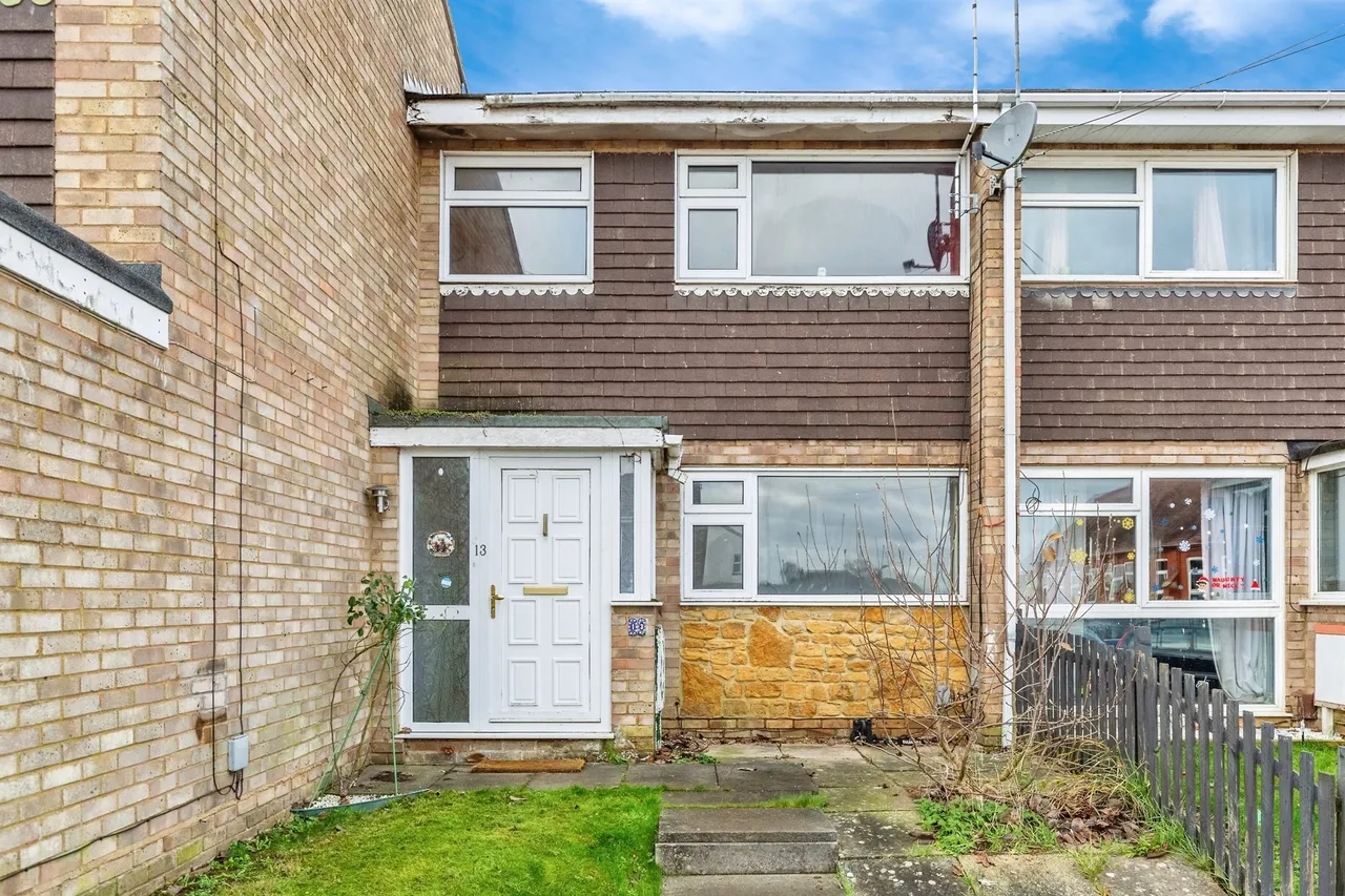 3 bed house for sale — School Lane, Irchester