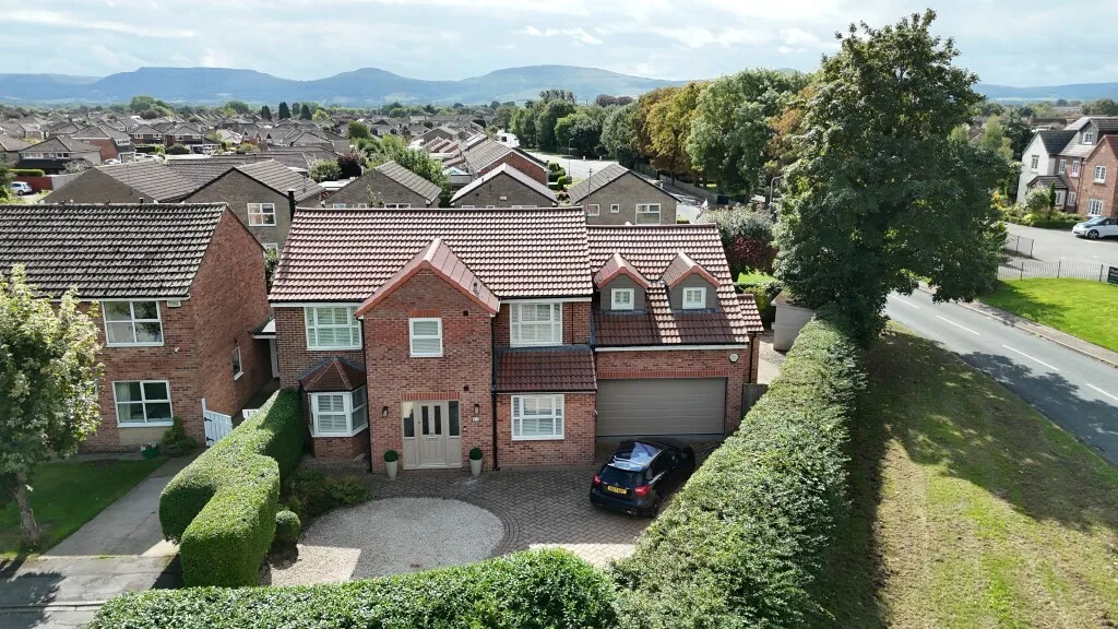5 bed house for sale, Cedarwood Avenue, Stokesley