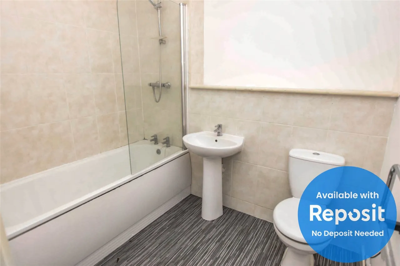 Pilgrims Way, Salford, M50, photo 8