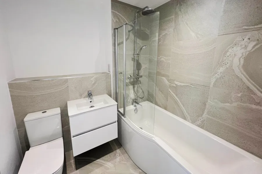 Guildford Road, Runfold, GU10, photo 8
